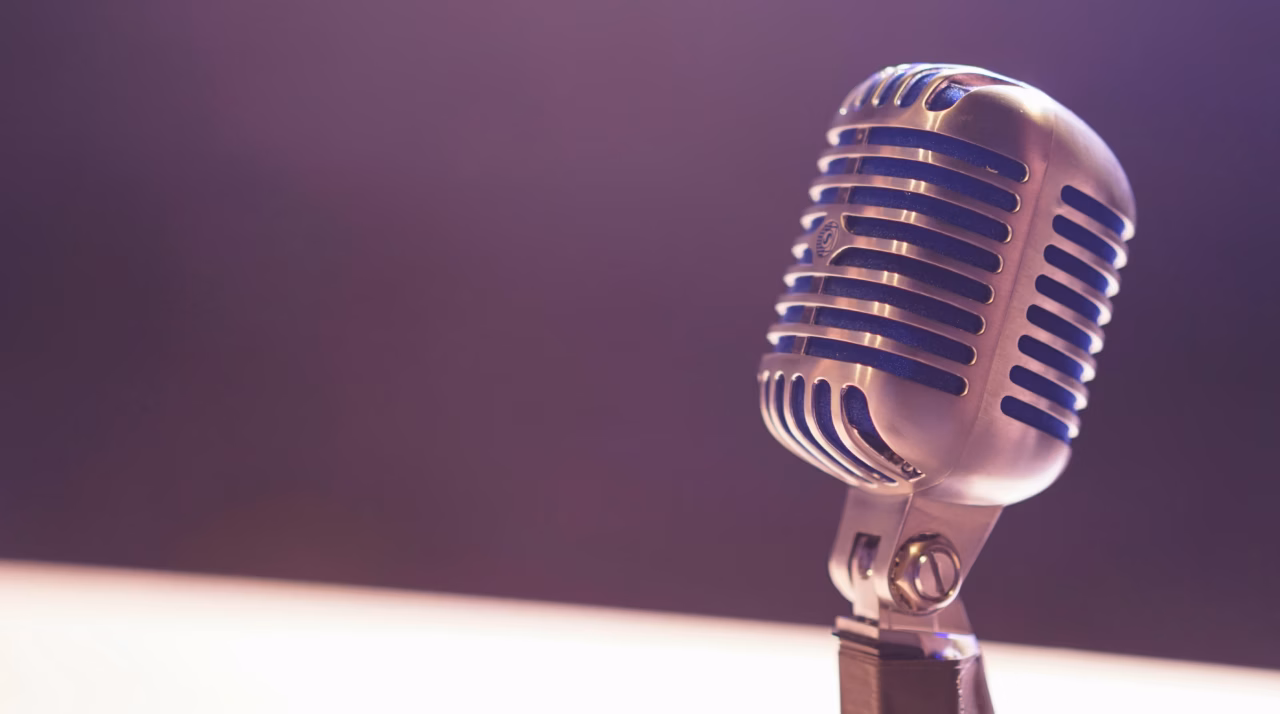 Radio, podcast et web : comprendre les différences clés entre ces médias